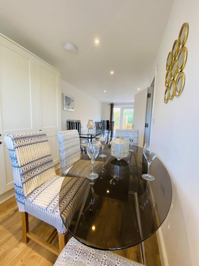 Family Home In Seaside Town Hastings Bagian luar foto